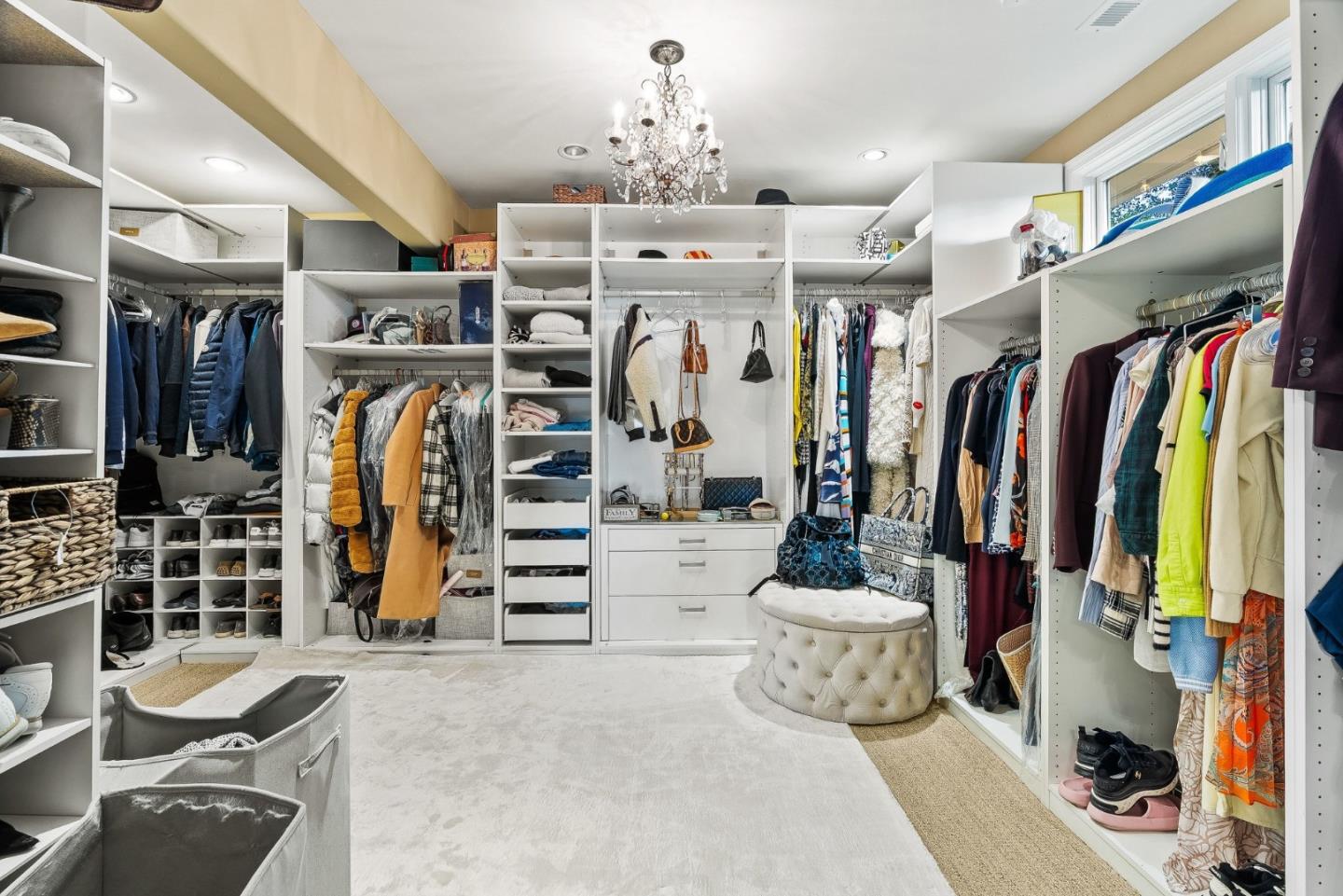 Detail Gallery Image 27 of 66 For 16 Hollins Drive, Santa Cruz,  CA 95060 - 4 Beds | 4/2 Baths