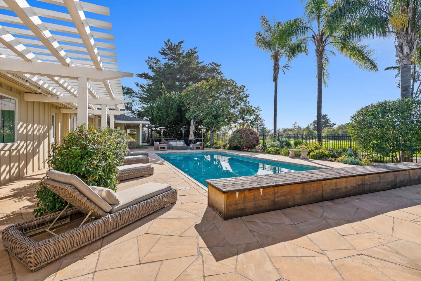 Detail Gallery Image 29 of 66 For 16 Hollins Drive, Santa Cruz,  CA 95060 - 4 Beds | 4/2 Baths