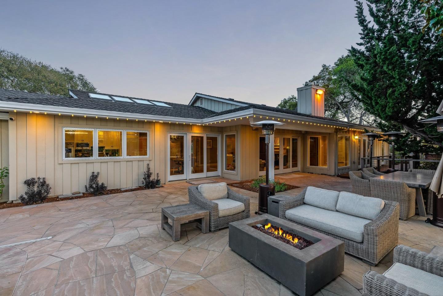 Detail Gallery Image 31 of 66 For 16 Hollins Drive, Santa Cruz,  CA 95060 - 4 Beds | 4/2 Baths