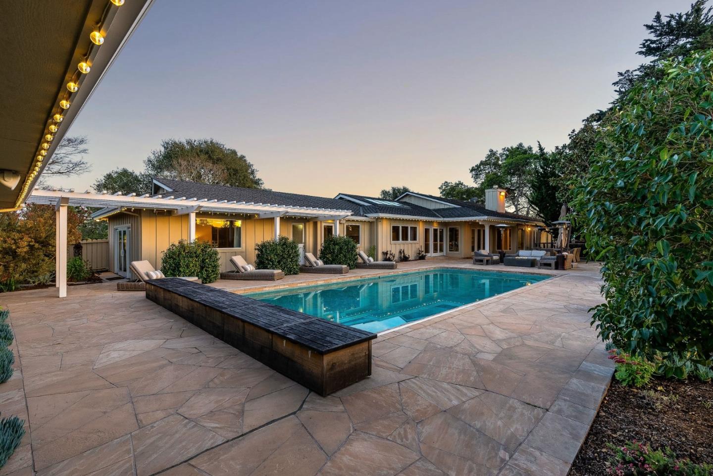 Detail Gallery Image 32 of 66 For 16 Hollins Drive, Santa Cruz,  CA 95060 - 4 Beds | 4/2 Baths