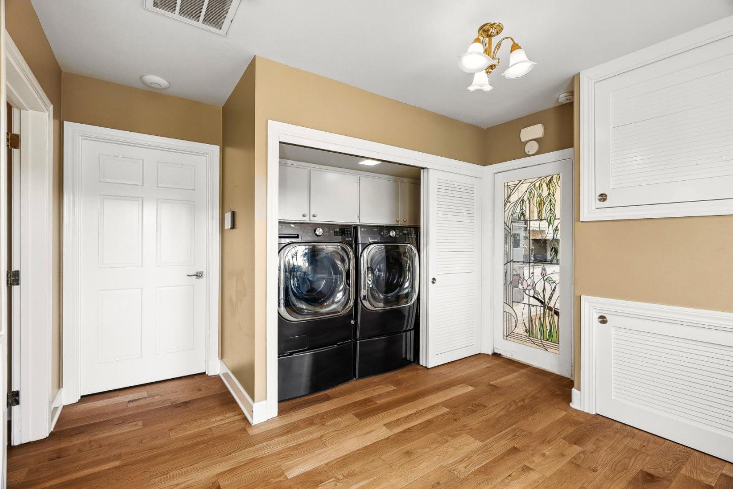 Detail Gallery Image 45 of 66 For 16 Hollins Drive, Santa Cruz,  CA 95060 - 4 Beds | 4/2 Baths