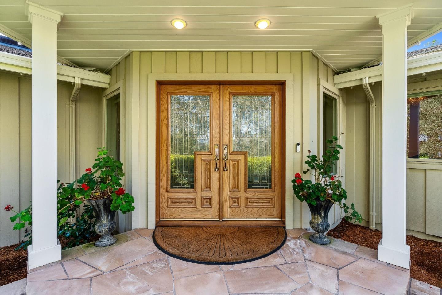 Detail Gallery Image 5 of 66 For 16 Hollins Drive, Santa Cruz,  CA 95060 - 4 Beds | 4/2 Baths