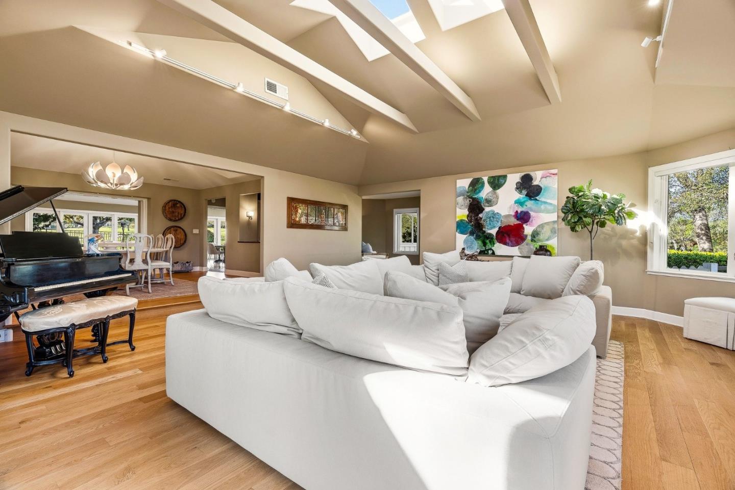 Detail Gallery Image 9 of 66 For 16 Hollins Drive, Santa Cruz,  CA 95060 - 4 Beds | 4/2 Baths