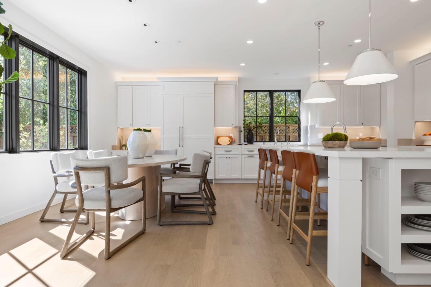 Detail Gallery Image 22 of 69 For 311 Linfield Dr, Menlo Park,  CA 94025 - 4 Beds | 3/1 Baths