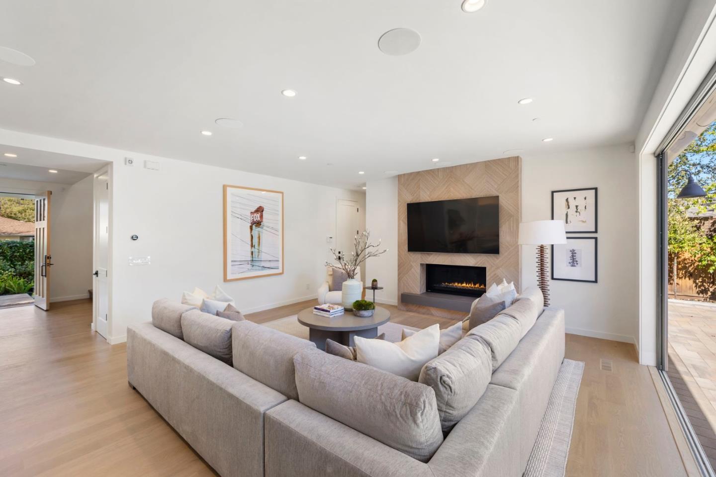 Detail Gallery Image 30 of 69 For 311 Linfield Dr, Menlo Park,  CA 94025 - 4 Beds | 3/1 Baths