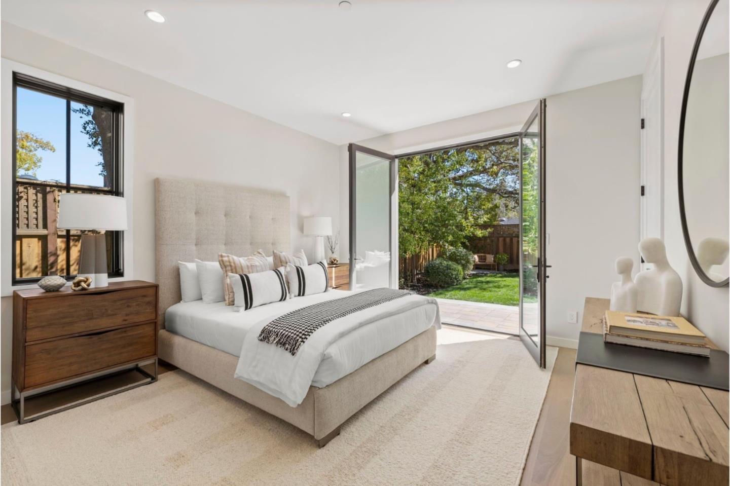 Detail Gallery Image 39 of 69 For 311 Linfield Dr, Menlo Park,  CA 94025 - 4 Beds | 3/1 Baths