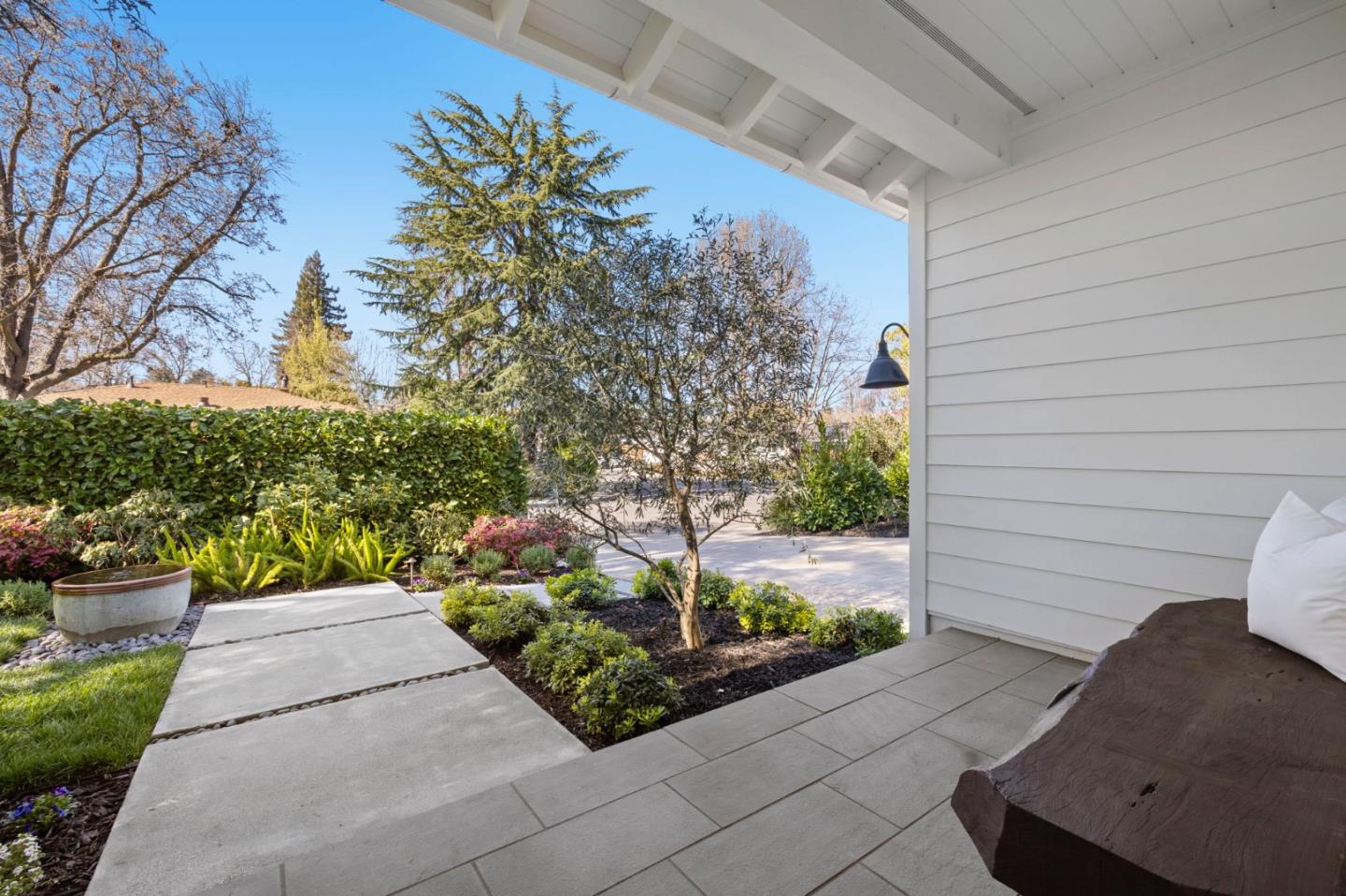 Detail Gallery Image 6 of 69 For 311 Linfield Dr, Menlo Park,  CA 94025 - 4 Beds | 3/1 Baths