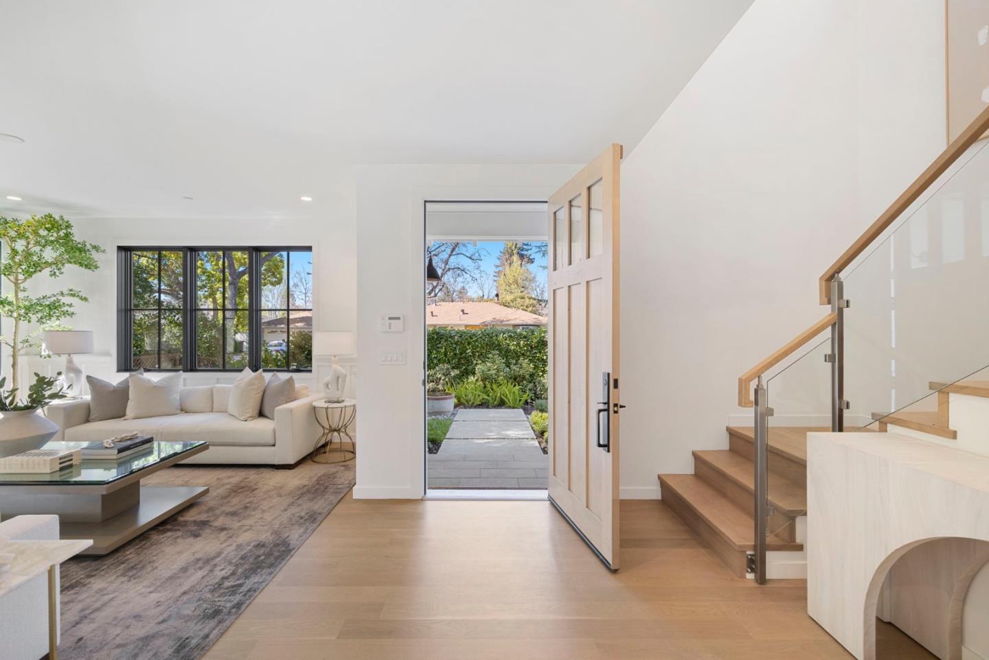 Detail Gallery Image 8 of 69 For 311 Linfield Dr, Menlo Park,  CA 94025 - 4 Beds | 3/1 Baths