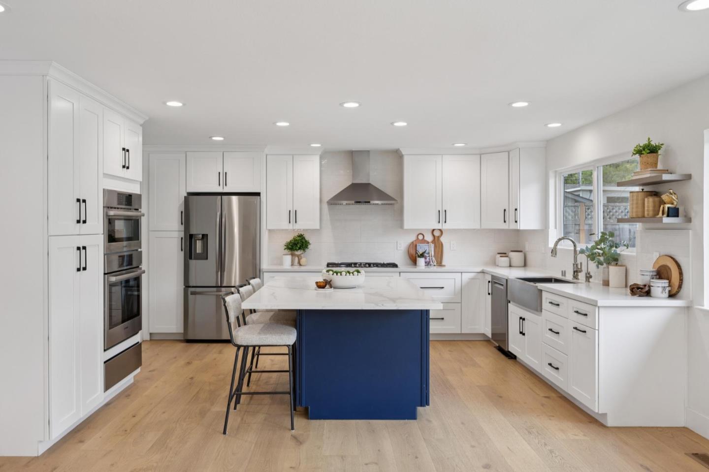 Detail Gallery Image 10 of 33 For 13755 Dolphin Dr, Saratoga,  CA 95070 - 4 Beds | 2 Baths