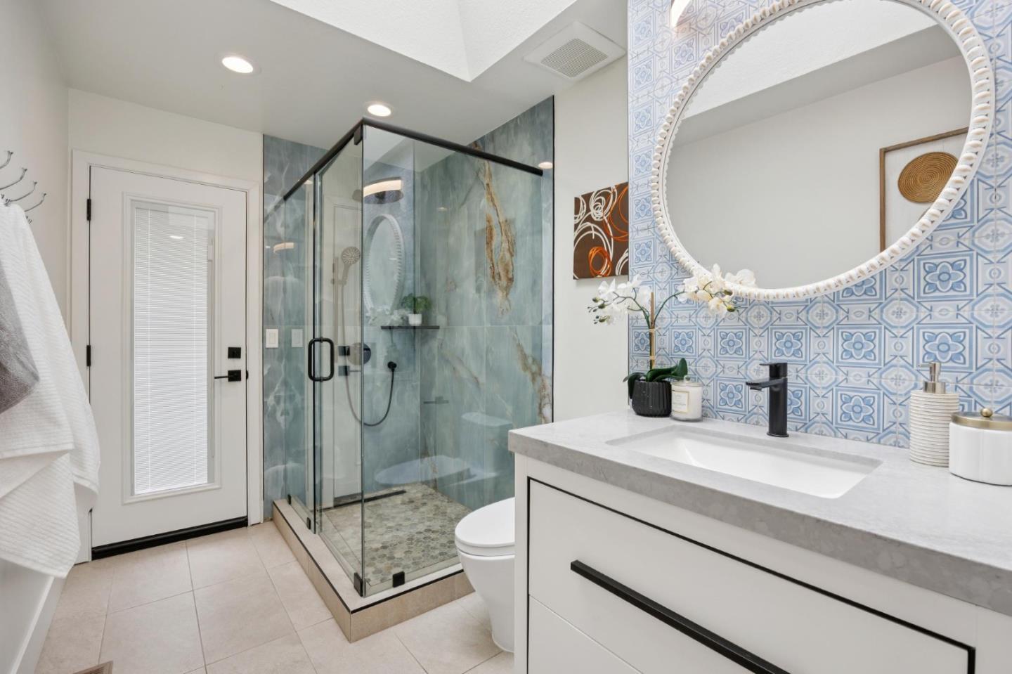 Detail Gallery Image 20 of 33 For 13755 Dolphin Dr, Saratoga,  CA 95070 - 4 Beds | 2 Baths