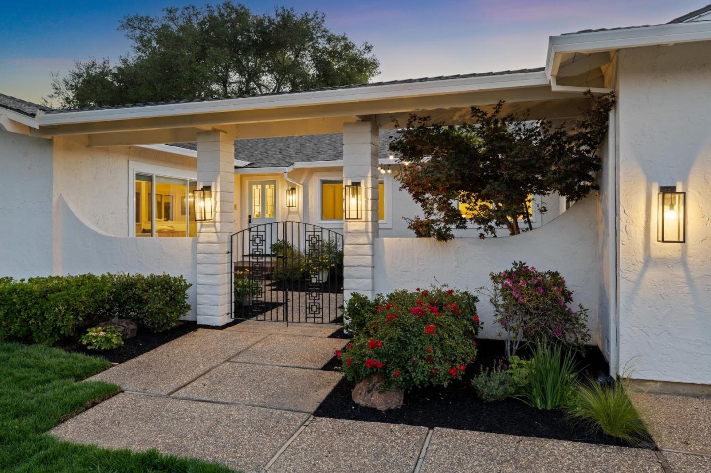 Detail Gallery Image 29 of 33 For 13755 Dolphin Dr, Saratoga,  CA 95070 - 4 Beds | 2 Baths