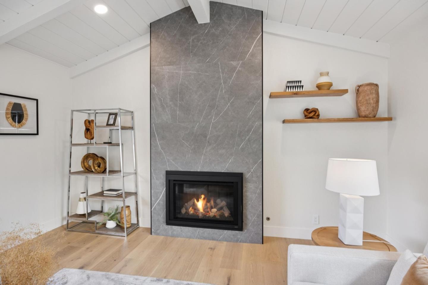 Detail Gallery Image 7 of 33 For 13755 Dolphin Dr, Saratoga,  CA 95070 - 4 Beds | 2 Baths