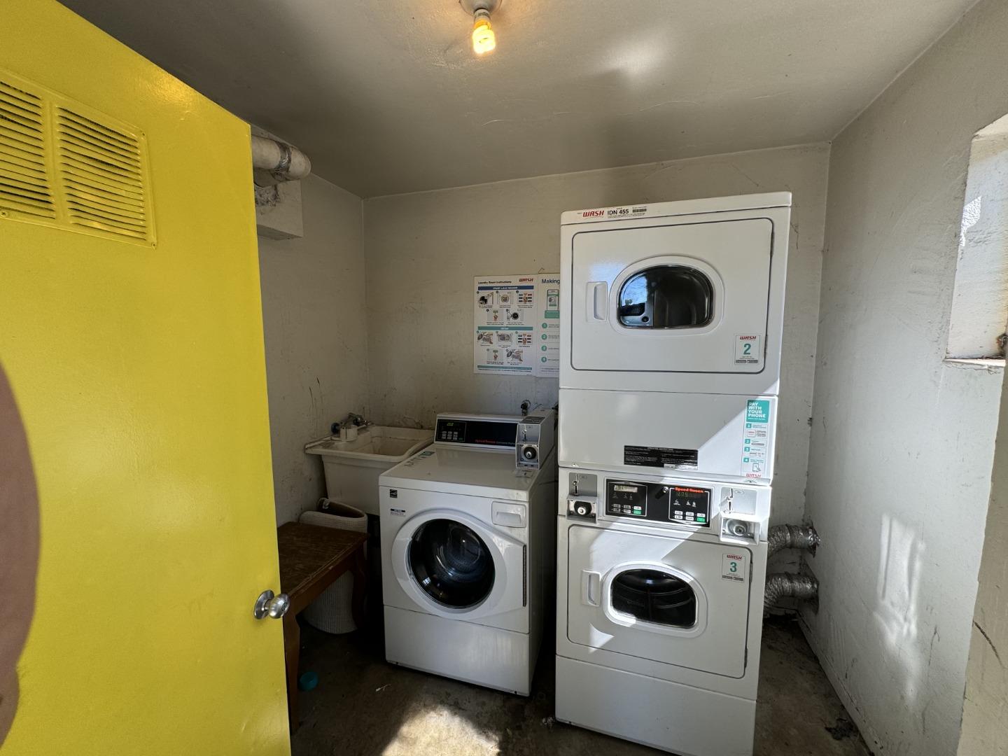 Detail Gallery Image 4 of 9 For 1504 S Claremont St, San Mateo,  CA 94402 - – Beds | – Baths