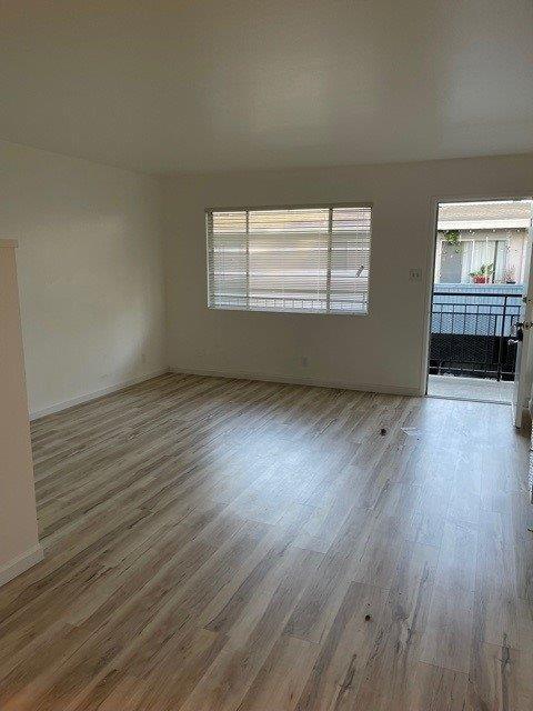 Detail Gallery Image 6 of 9 For 1504 S Claremont St, San Mateo,  CA 94402 - – Beds | – Baths