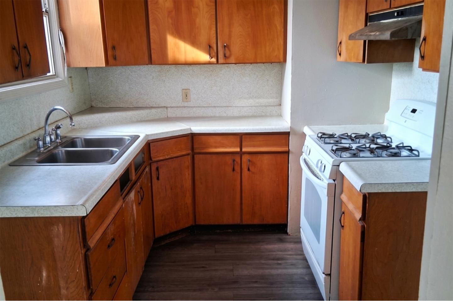 Detail Gallery Image 4 of 10 For 1932 Chestnut Ave, Antioch,  CA 94509 - 3 Beds | 2 Baths