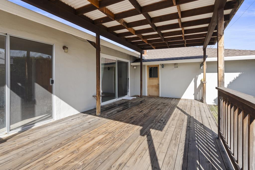 Detail Gallery Image 10 of 13 For 5351 Calderwood Ln, San Jose,  CA 95118 - 5 Beds | 2 Baths