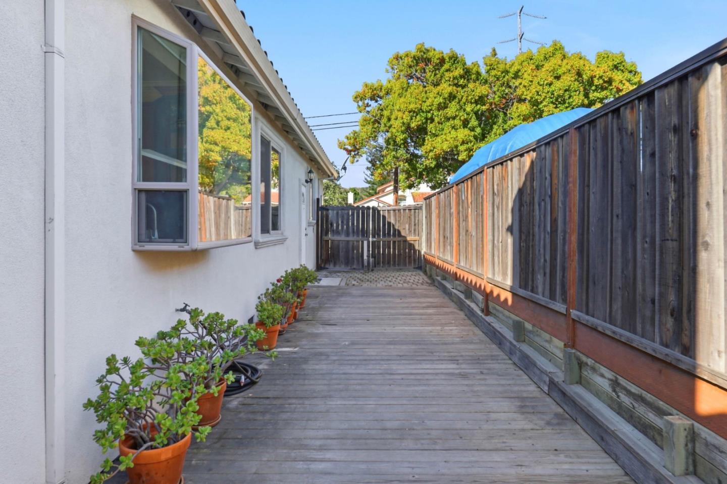 Detail Gallery Image 47 of 49 For 1352 S Stelling Rd, Cupertino,  CA 95014 - 4 Beds | 3/1 Baths