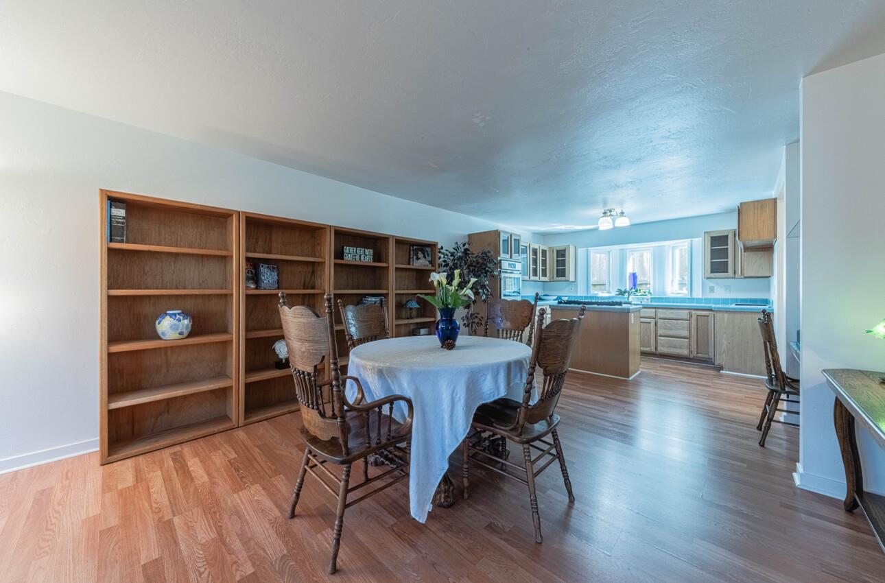 Detail Gallery Image 8 of 24 For 3239 Serra Ave, Carmel,  CA 93923 - 3 Beds | 2 Baths