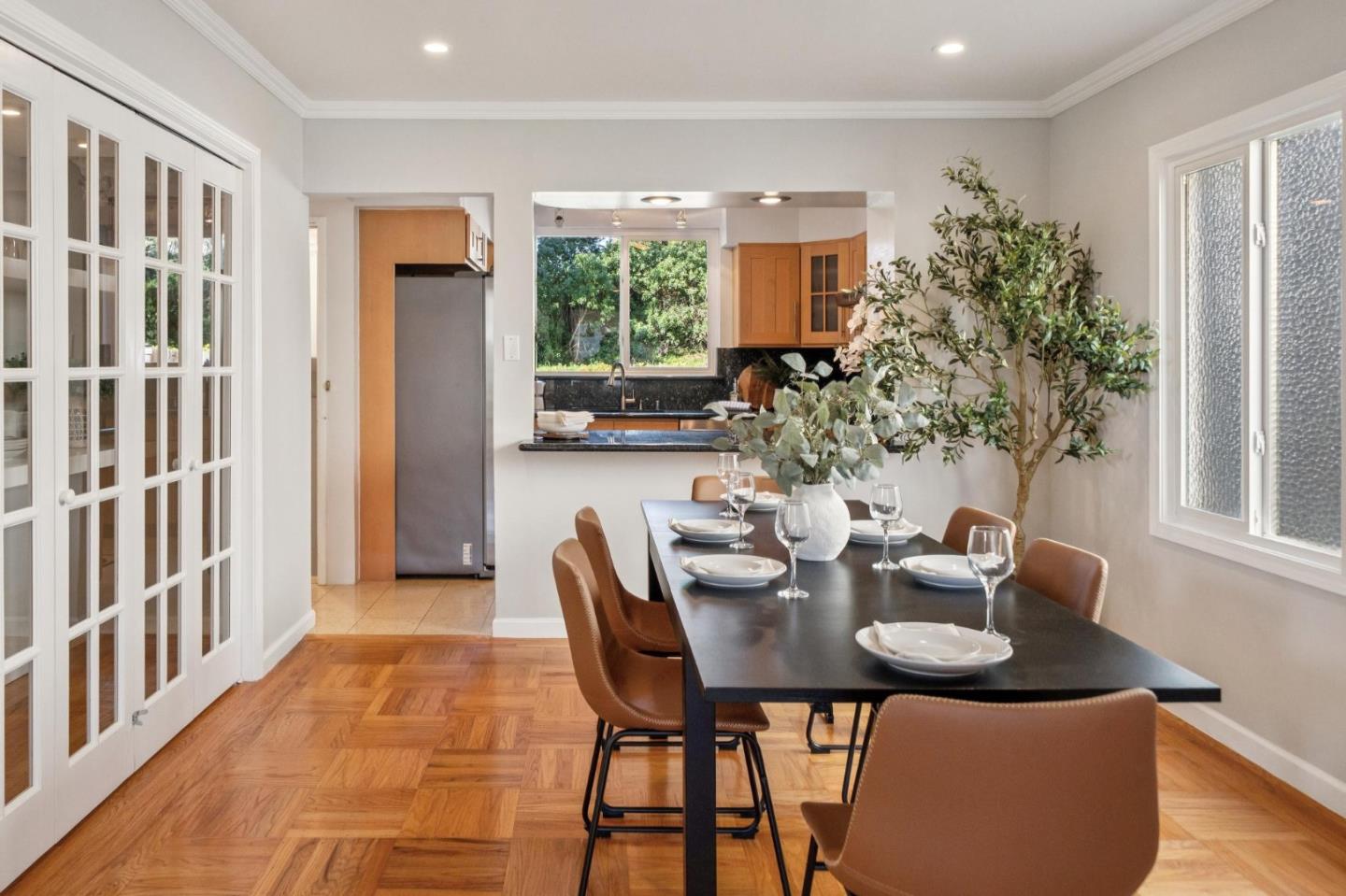 Detail Gallery Image 10 of 47 For 38 Wilshire Ave, Daly City,  CA 94015 - 3 Beds | 3 Baths