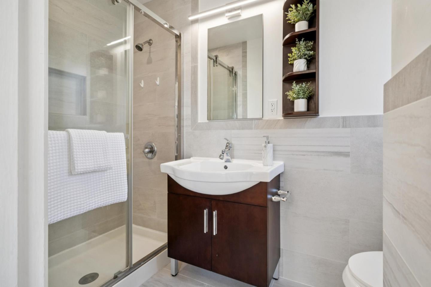 Detail Gallery Image 30 of 47 For 38 Wilshire Ave, Daly City,  CA 94015 - 3 Beds | 3 Baths