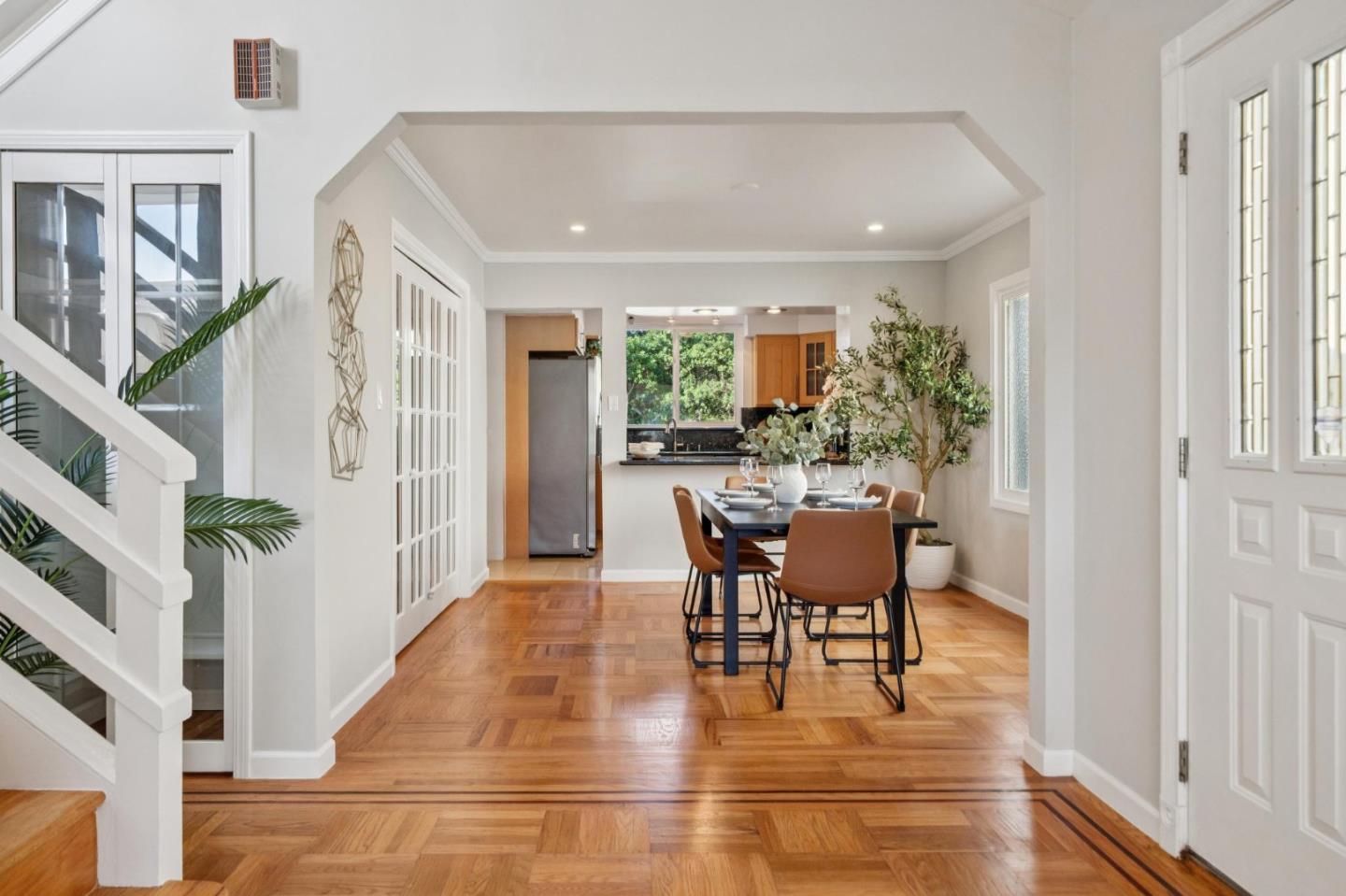 Detail Gallery Image 8 of 47 For 38 Wilshire Ave, Daly City,  CA 94015 - 3 Beds | 3 Baths