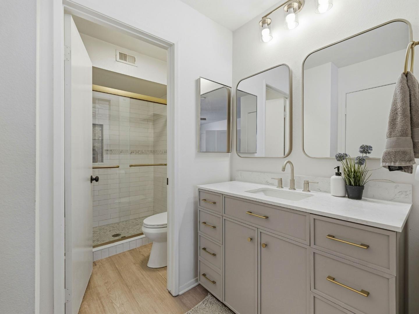 Detail Gallery Image 16 of 19 For 26914 Flo Ln #443,  Canyon Country,  CA 91351 - 3 Beds | 2 Baths