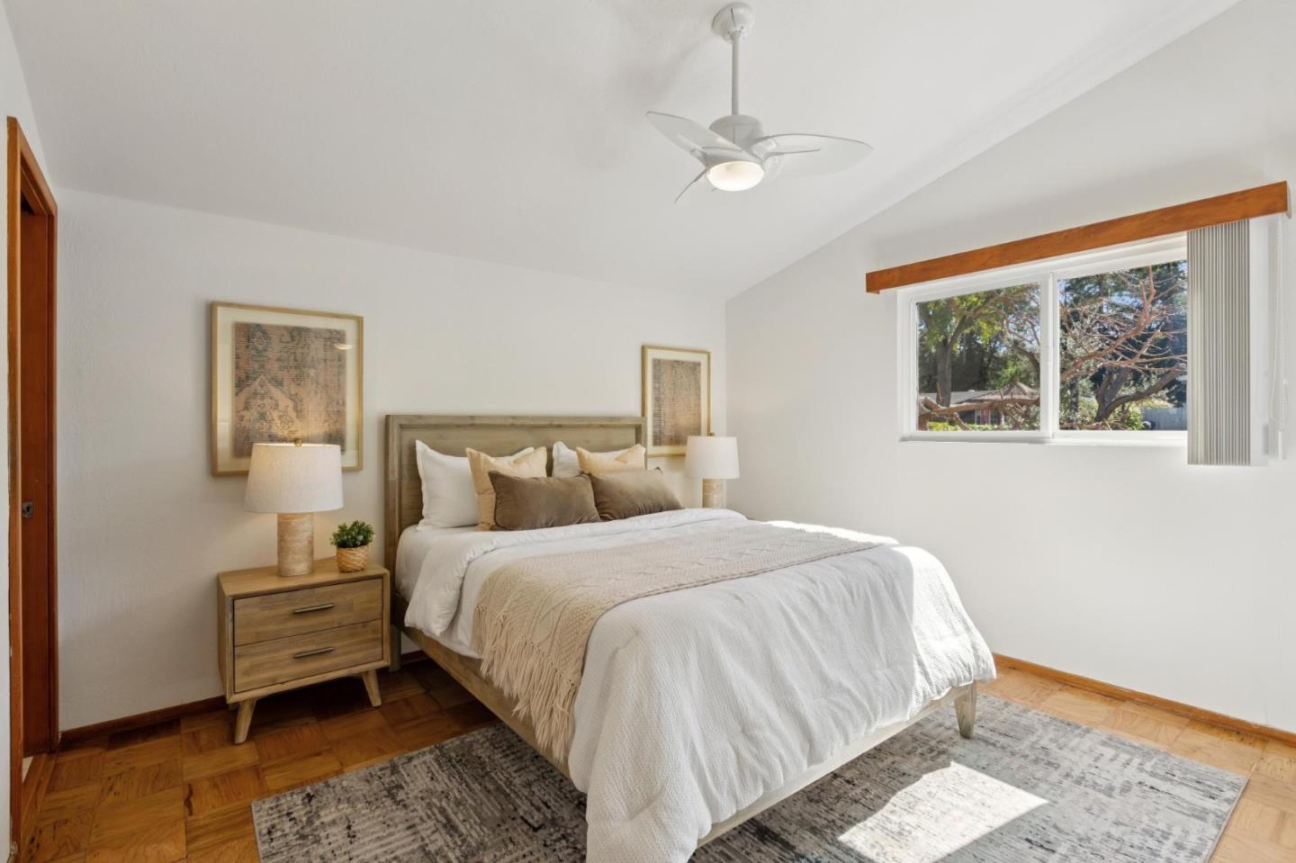 Detail Gallery Image 10 of 21 For 13577 Myren Dr, Saratoga,  CA 95070 - 3 Beds | 2 Baths