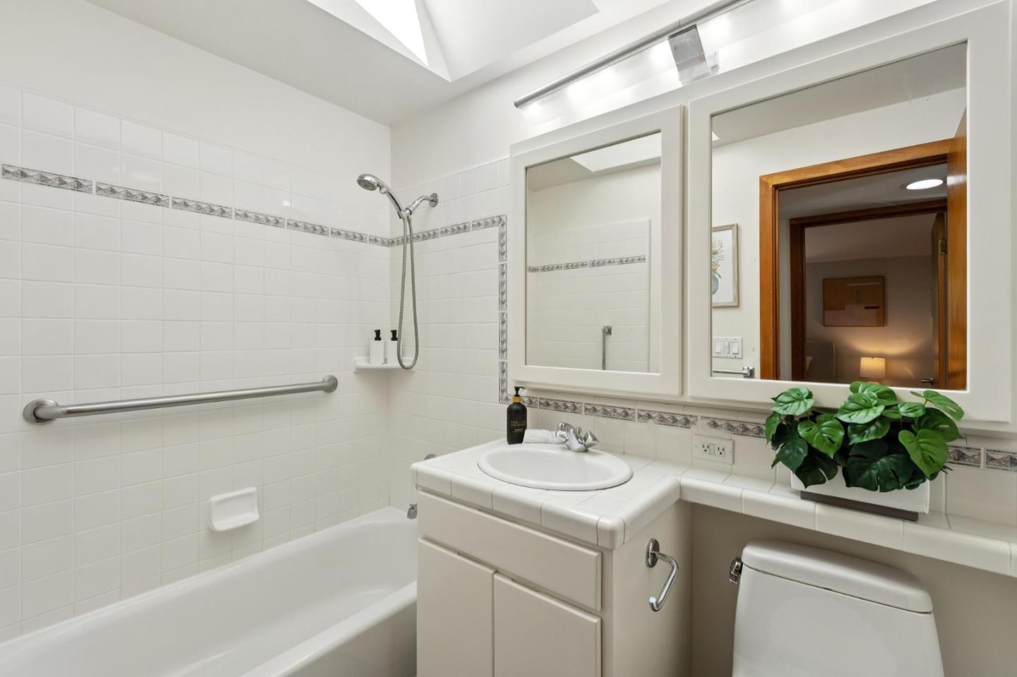 Detail Gallery Image 14 of 21 For 13577 Myren Dr, Saratoga,  CA 95070 - 3 Beds | 2 Baths