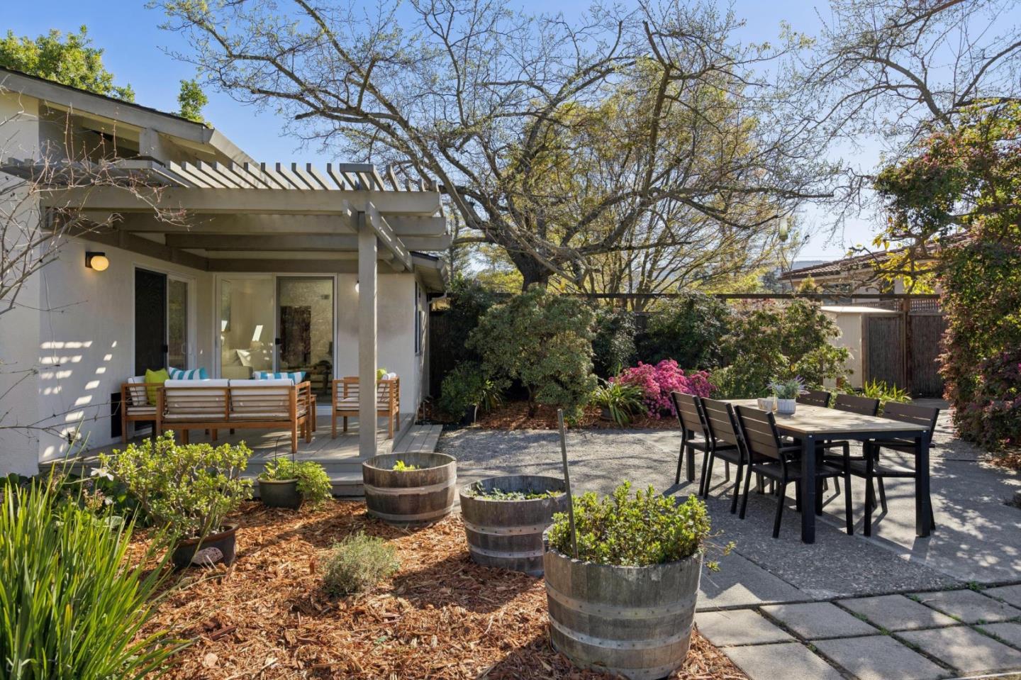 Detail Gallery Image 18 of 21 For 13577 Myren Dr, Saratoga,  CA 95070 - 3 Beds | 2 Baths