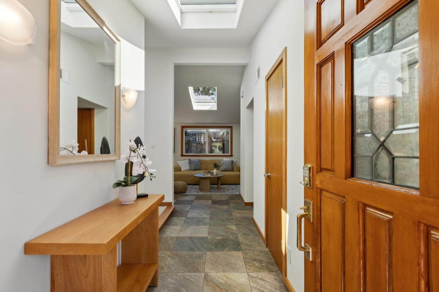 Detail Gallery Image 2 of 21 For 13577 Myren Dr, Saratoga,  CA 95070 - 3 Beds | 2 Baths