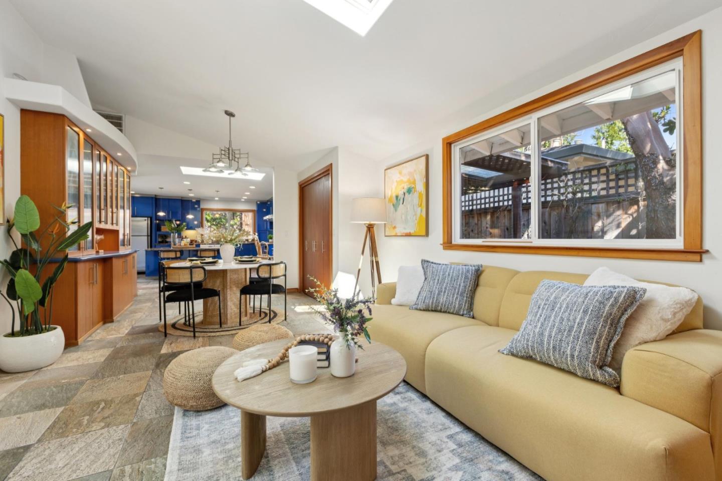 Detail Gallery Image 6 of 21 For 13577 Myren Dr, Saratoga,  CA 95070 - 3 Beds | 2 Baths