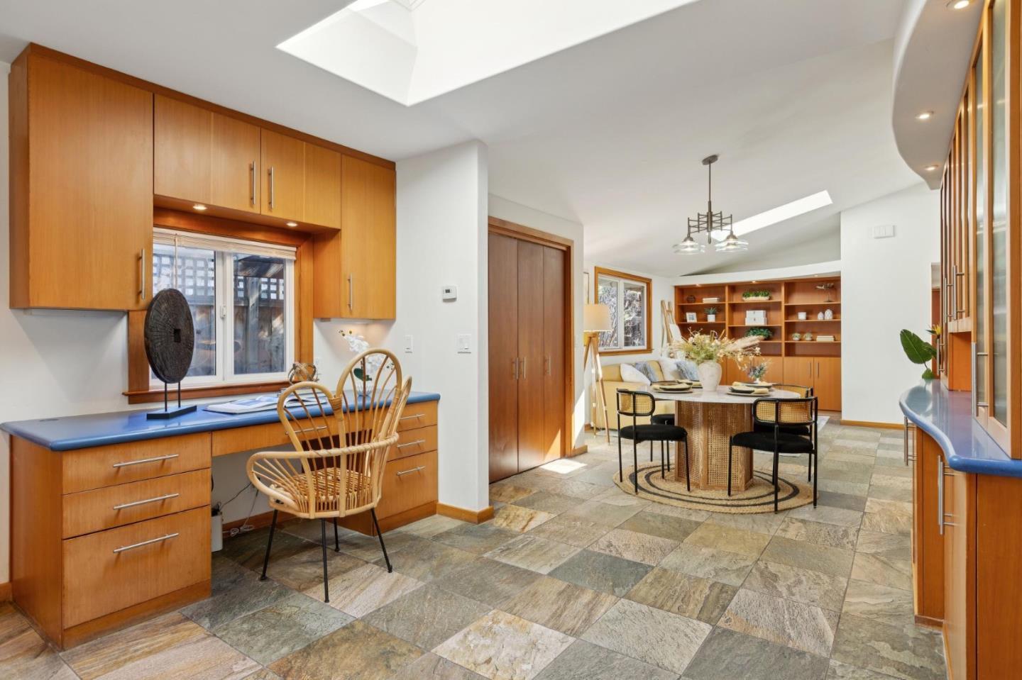 Detail Gallery Image 8 of 21 For 13577 Myren Dr, Saratoga,  CA 95070 - 3 Beds | 2 Baths