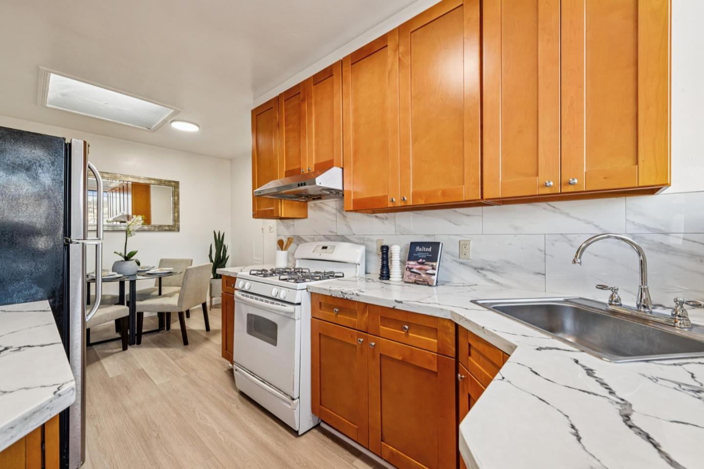 Detail Gallery Image 24 of 40 For 130-132 Holloway Ave, San Francisco,  CA 94112 - – Beds | – Baths