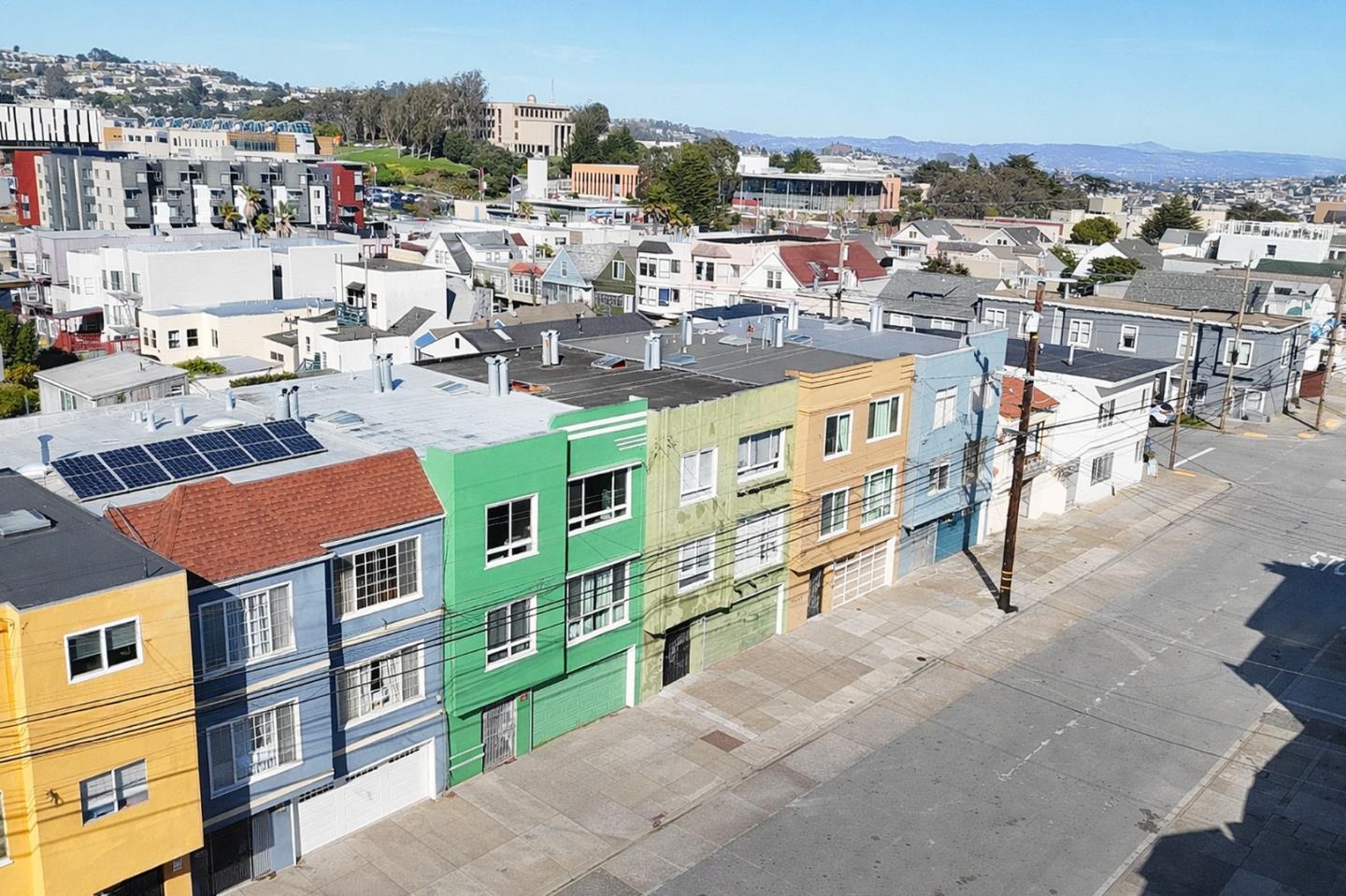 Detail Gallery Image 3 of 40 For 130-132 Holloway Ave, San Francisco,  CA 94112 - – Beds | – Baths