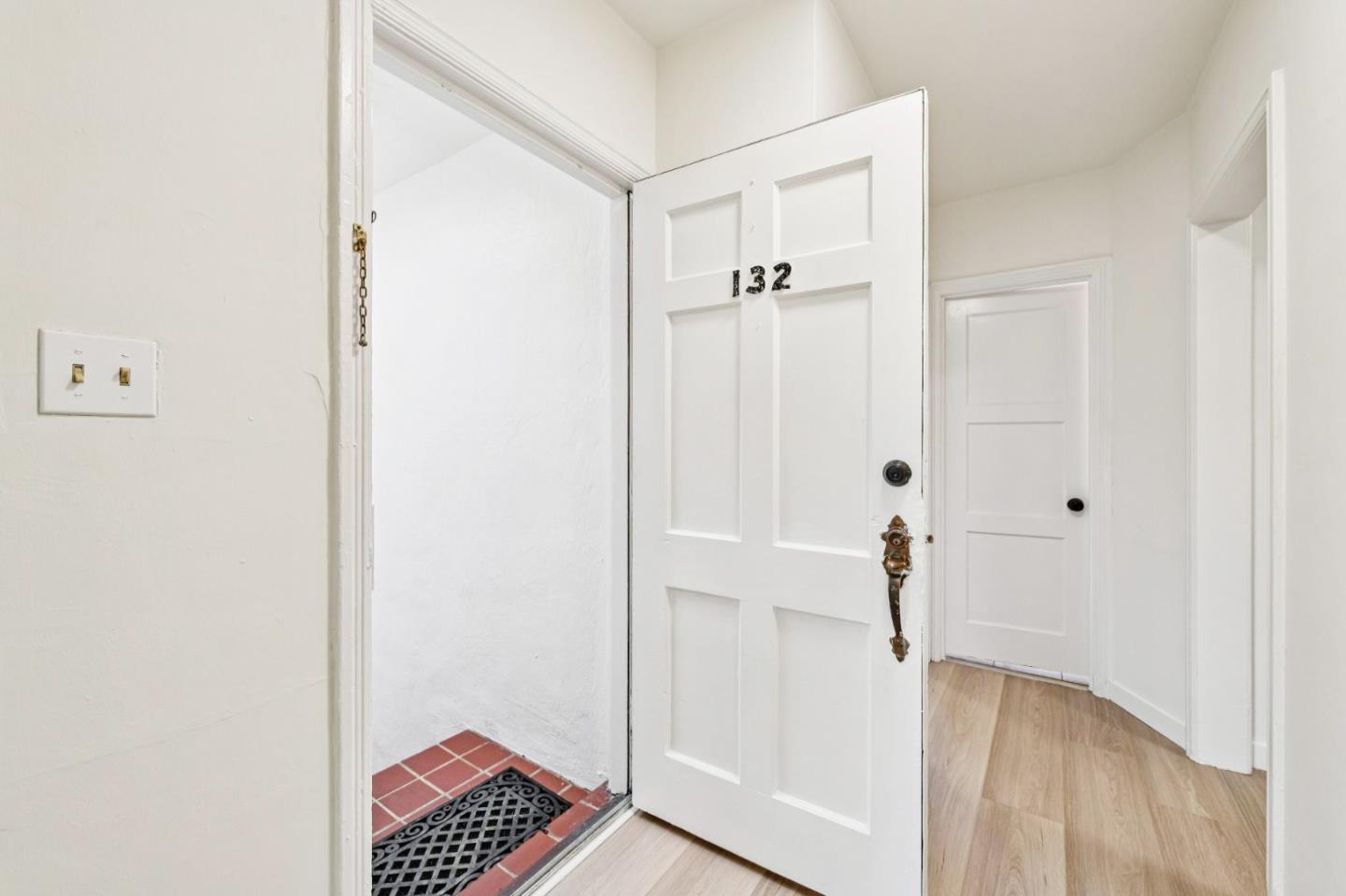 Detail Gallery Image 32 of 40 For 130-132 Holloway Ave, San Francisco,  CA 94112 - – Beds | – Baths