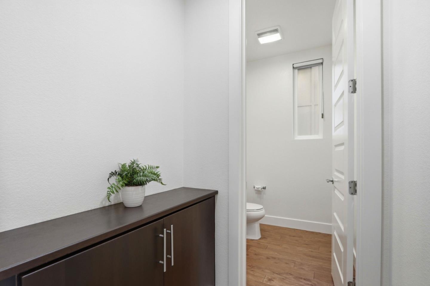 Detail Gallery Image 28 of 42 For 289 Odyssey Ln, Milpitas,  CA 95035 - 3 Beds | 3/1 Baths