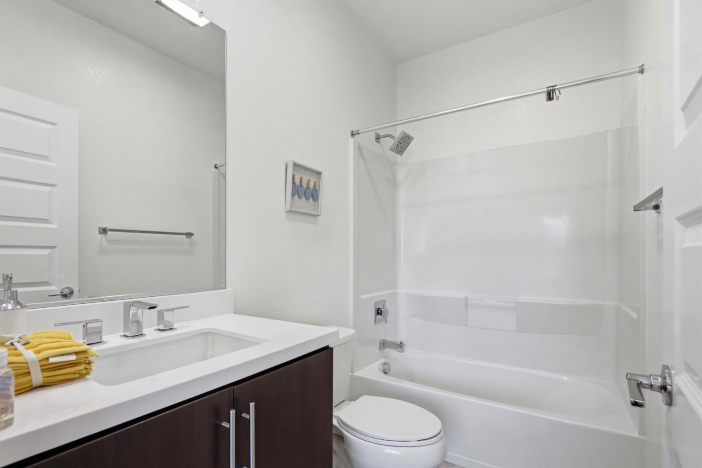 Detail Gallery Image 33 of 42 For 289 Odyssey Ln, Milpitas,  CA 95035 - 3 Beds | 3/1 Baths