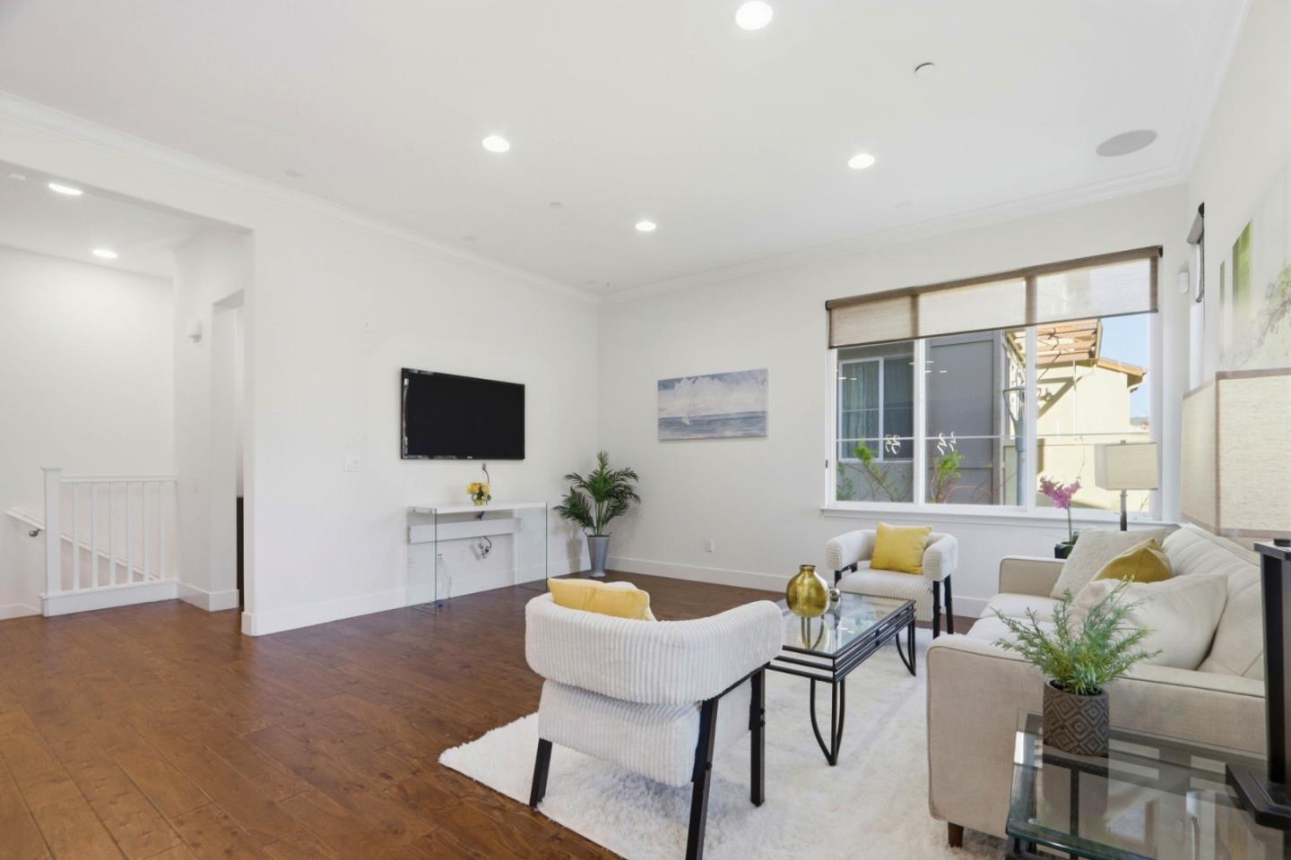 Detail Gallery Image 8 of 42 For 289 Odyssey Ln, Milpitas,  CA 95035 - 3 Beds | 3/1 Baths