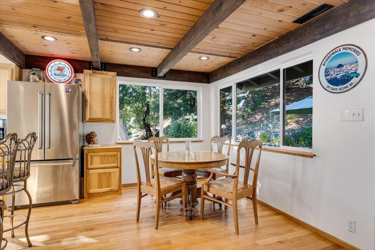 Detail Gallery Image 15 of 76 For 24854 Skyland Rd, Los Gatos,  CA 95033 - 3 Beds | 2 Baths