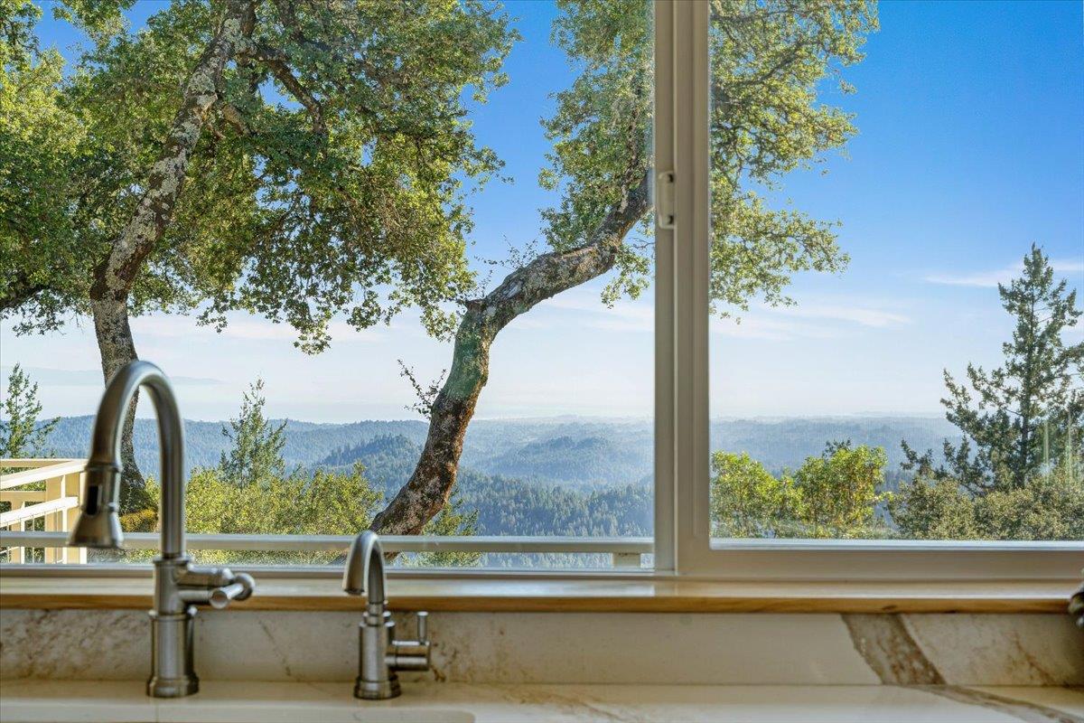 Detail Gallery Image 19 of 76 For 24854 Skyland Rd, Los Gatos,  CA 95033 - 3 Beds | 2 Baths