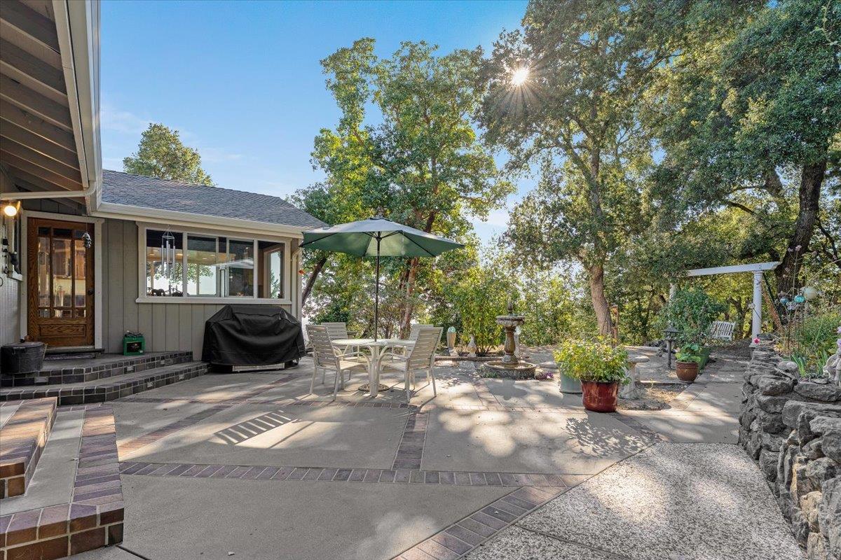 Detail Gallery Image 42 of 76 For 24854 Skyland Rd, Los Gatos,  CA 95033 - 3 Beds | 2 Baths