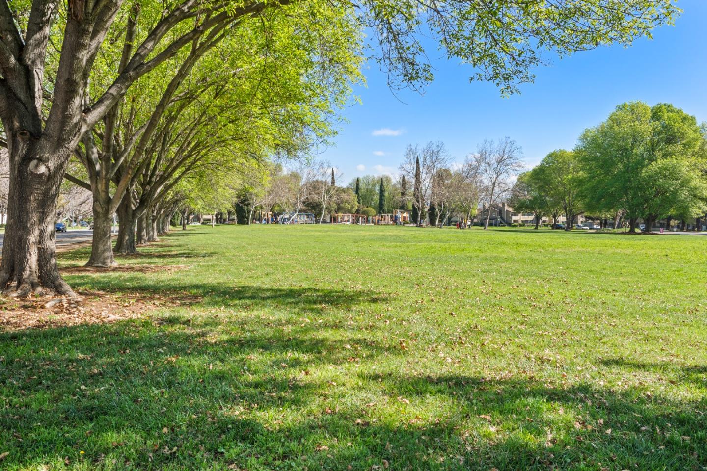Detail Gallery Image 19 of 30 For 1302 Fairway Entrance Dr, San Jose,  CA 95131 - 2 Beds | 2 Baths