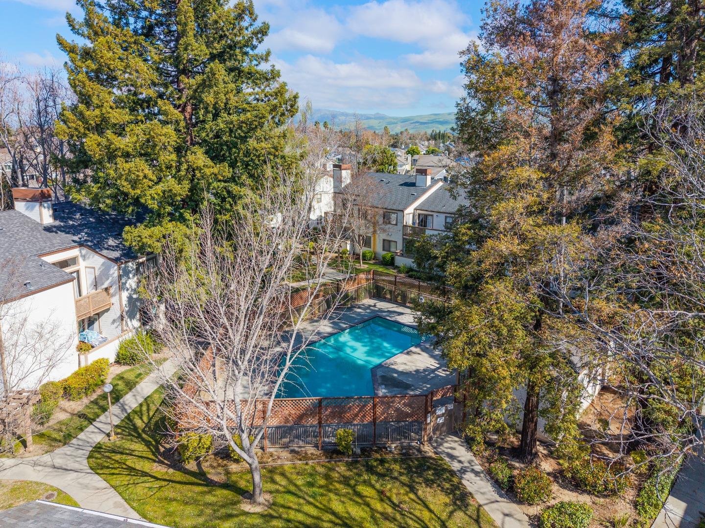 Detail Gallery Image 28 of 30 For 1302 Fairway Entrance Dr, San Jose,  CA 95131 - 2 Beds | 2 Baths