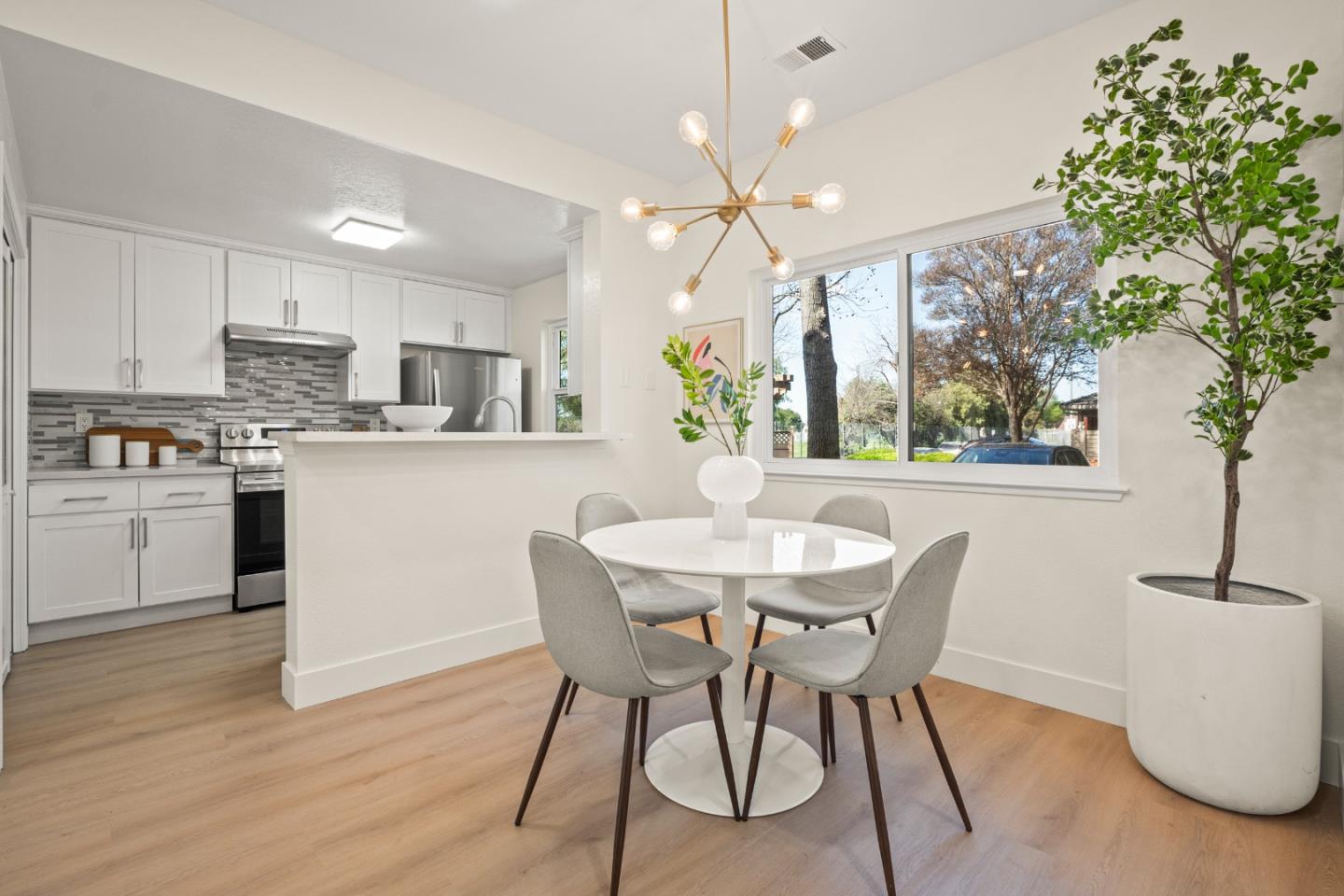 Detail Gallery Image 6 of 30 For 1302 Fairway Entrance Dr, San Jose,  CA 95131 - 2 Beds | 2 Baths