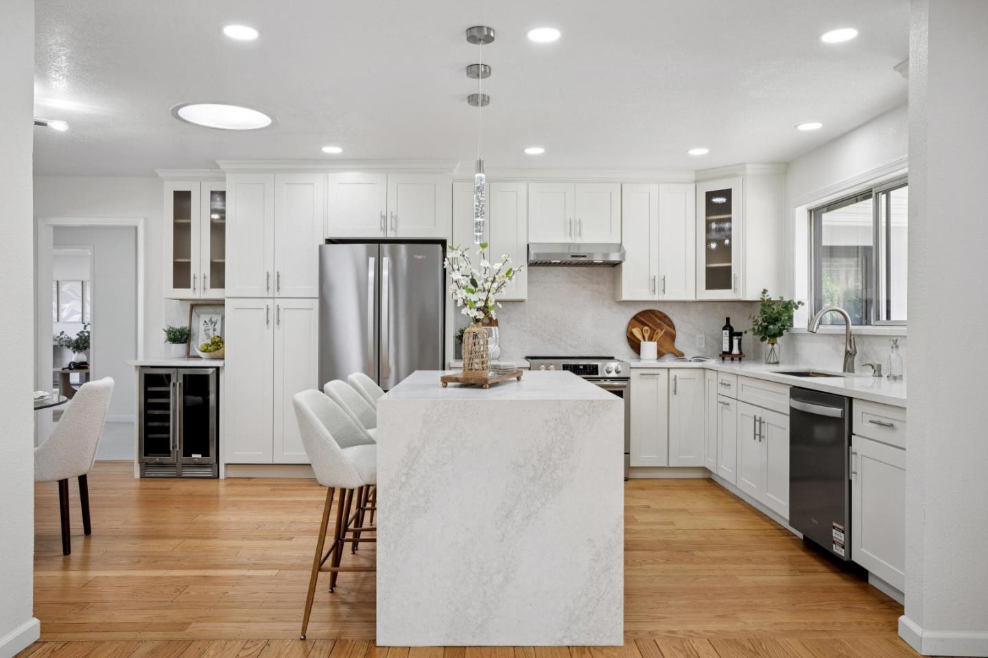 Detail Gallery Image 18 of 50 For 1683 Escalante Way, Burlingame,  CA 94010 - 4 Beds | 2 Baths