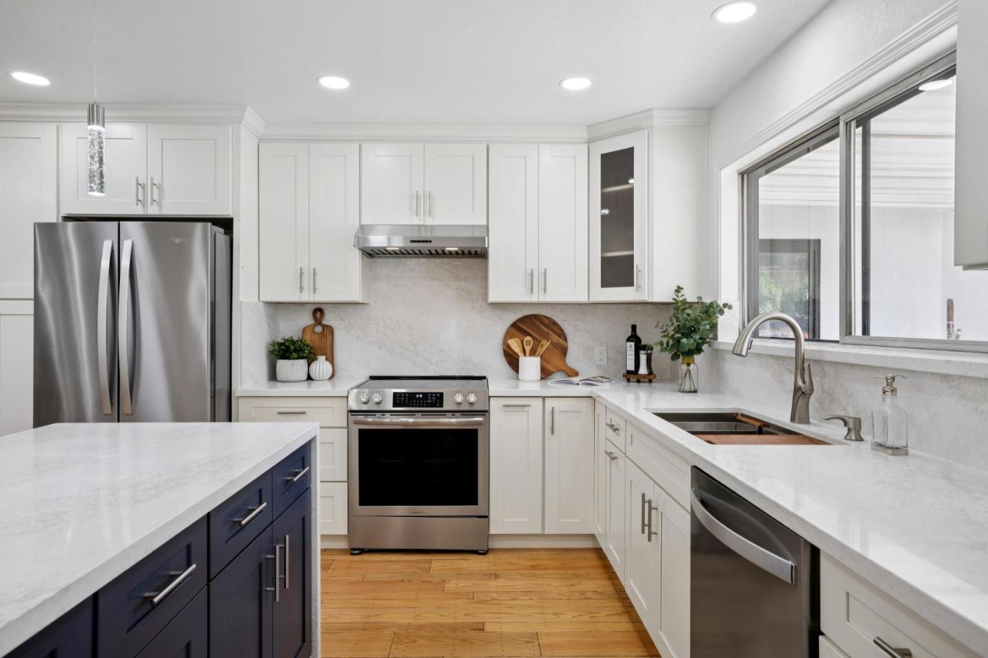 Detail Gallery Image 19 of 50 For 1683 Escalante Way, Burlingame,  CA 94010 - 4 Beds | 2 Baths