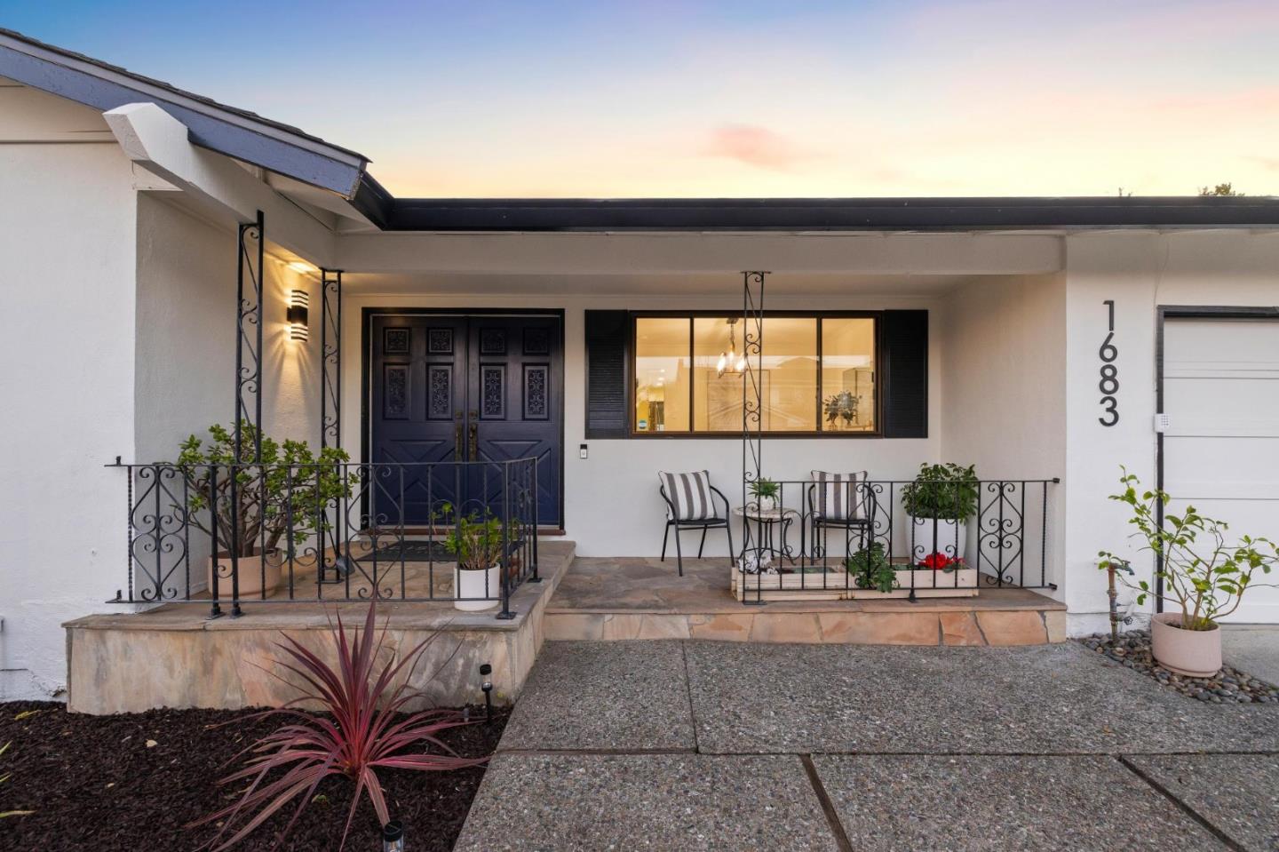 Detail Gallery Image 4 of 50 For 1683 Escalante Way, Burlingame,  CA 94010 - 4 Beds | 2 Baths