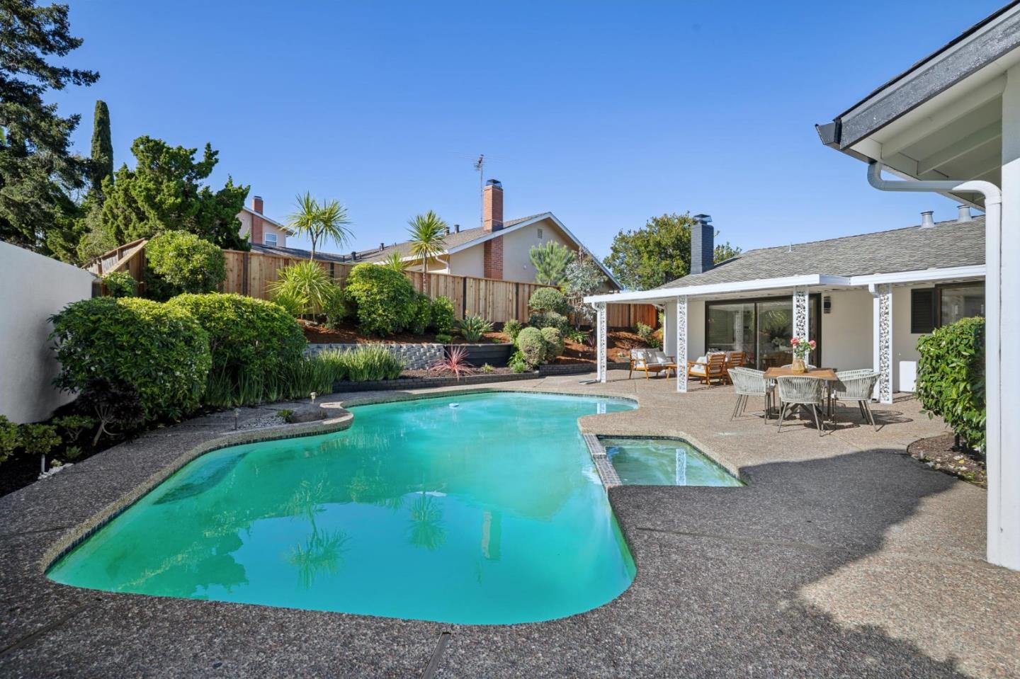 Detail Gallery Image 45 of 50 For 1683 Escalante Way, Burlingame,  CA 94010 - 4 Beds | 2 Baths