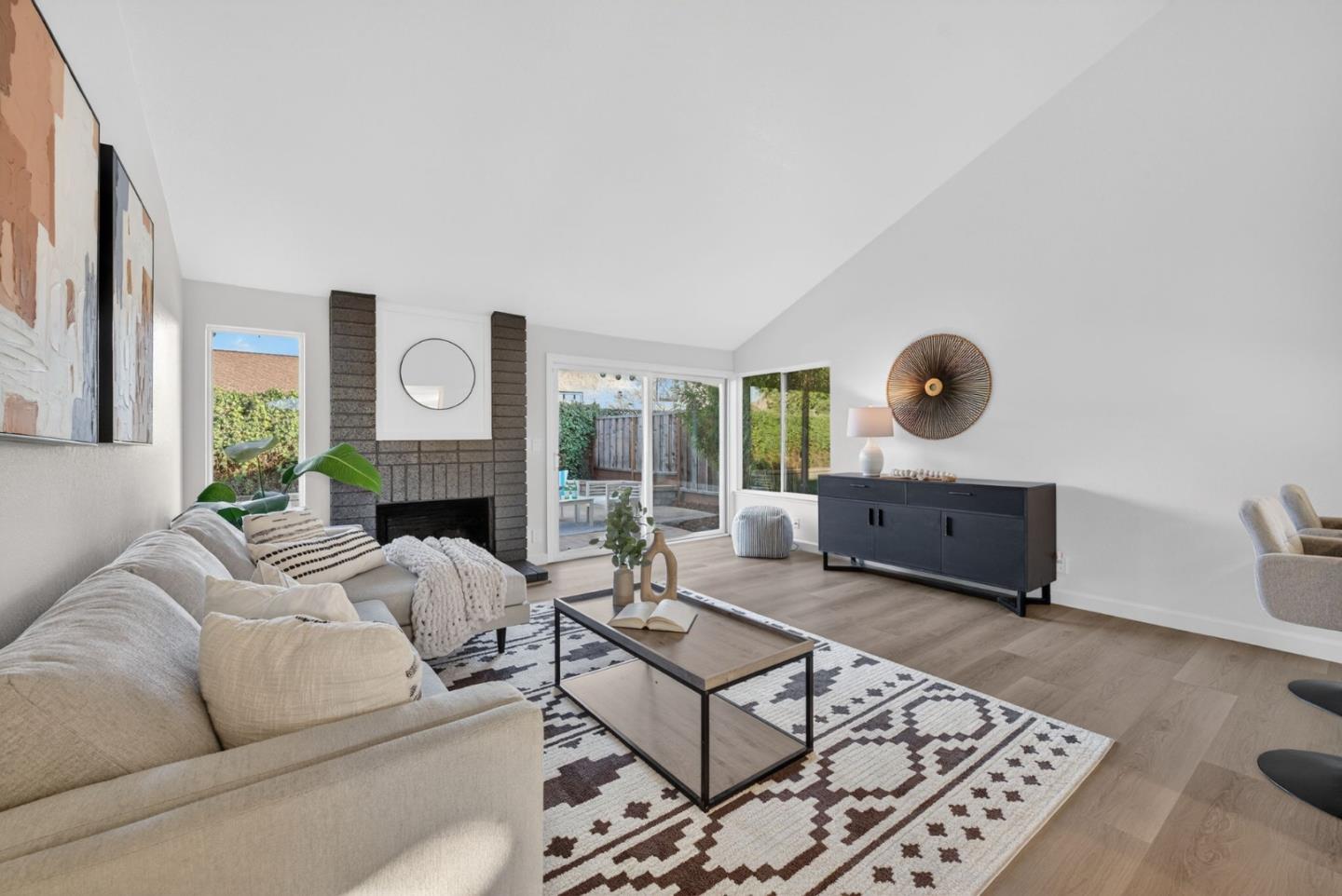 Detail Gallery Image 10 of 35 For 4101 Ashbrook Cir, San Jose,  CA 95124 - 4 Beds | 2 Baths