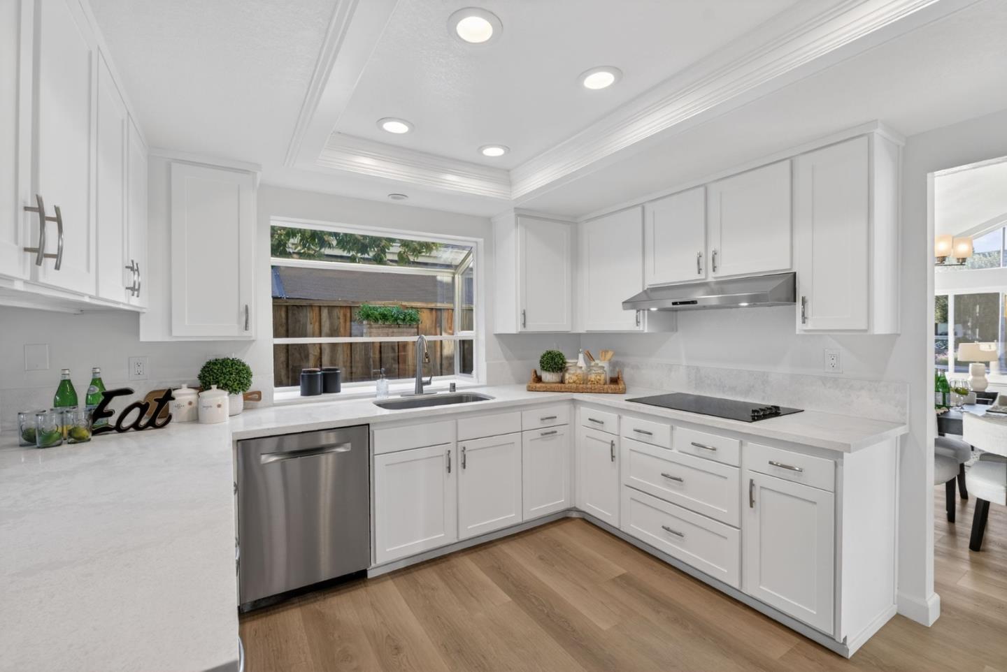 Detail Gallery Image 12 of 35 For 4101 Ashbrook Cir, San Jose,  CA 95124 - 4 Beds | 2 Baths